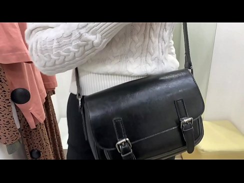 ❤️ Offentlig onani af ung kælling FeralBerry med en dildo i prøverummet ❤ Porn video at da.xxxshake.ru ❌️
